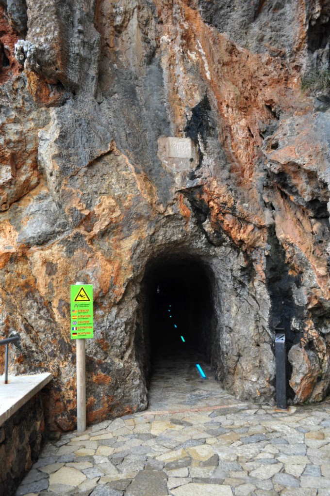 el tunel